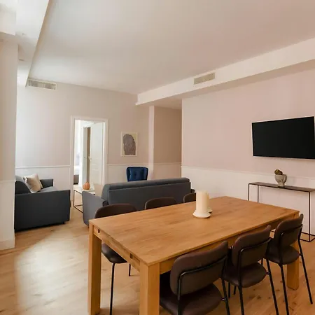 Sonder By Marriott Bonvoy Antinoo Piazza Del Parlamento Lägenhetshotell