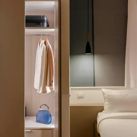 Sonder By Marriott Bonvoy Antinoo Piazza Del Parlamento