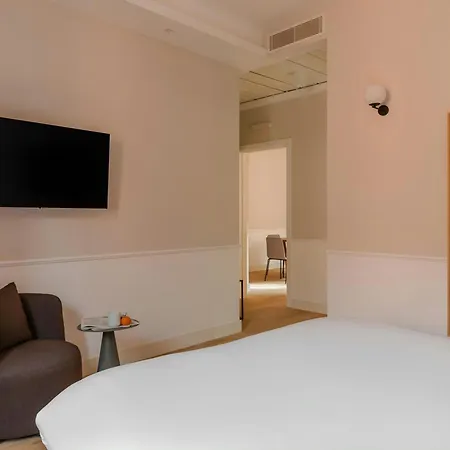 Sonder By Marriott Bonvoy Antinoo Piazza Del Parlamento 아파트호텔 로마