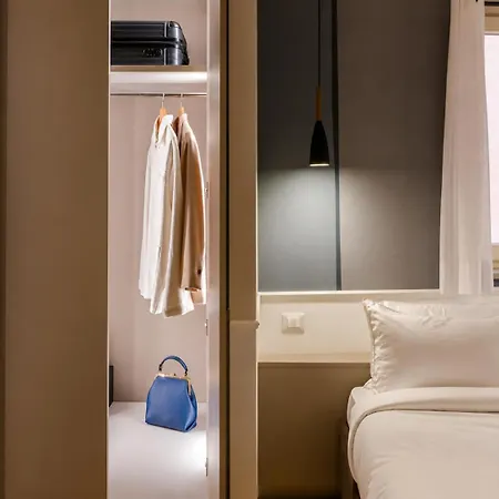 Numa Condotti Apartahotel