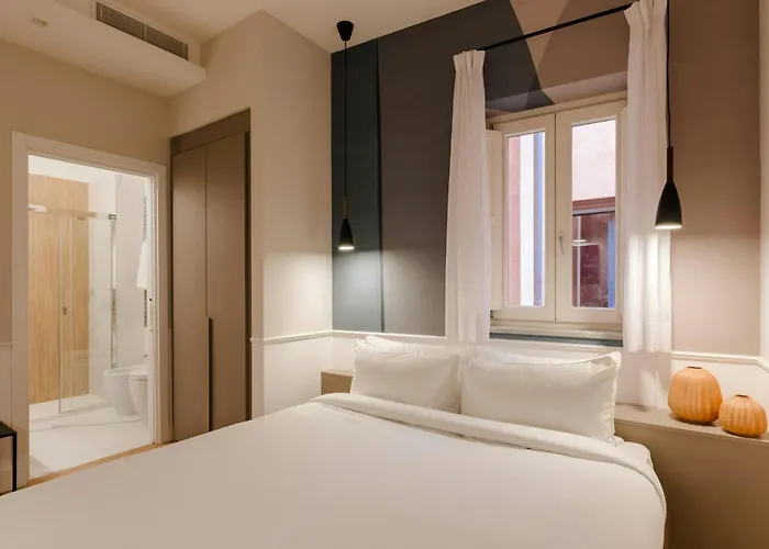 Sonder By Marriott Bonvoy Antinoo Piazza Del Parlamento 4* Rome