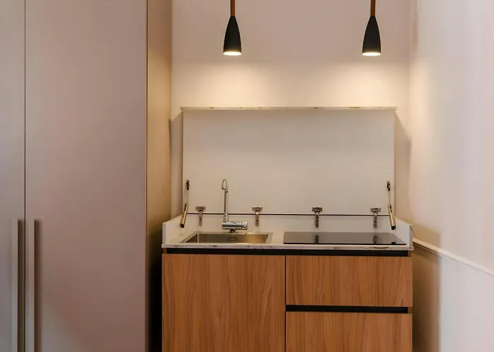Sonder By Marriott Bonvoy Antinoo Piazza Del Parlamento 4*