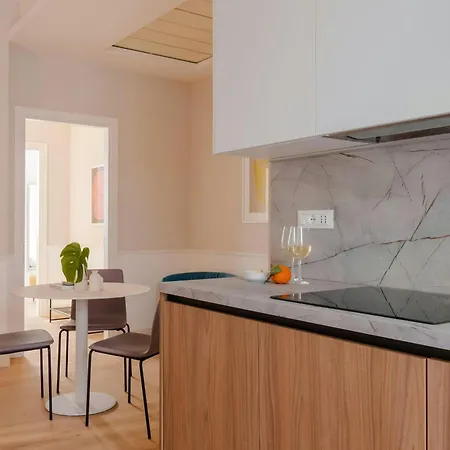Sonder By Marriott Bonvoy Antinoo Piazza Del Parlamento Apart Otel Roma