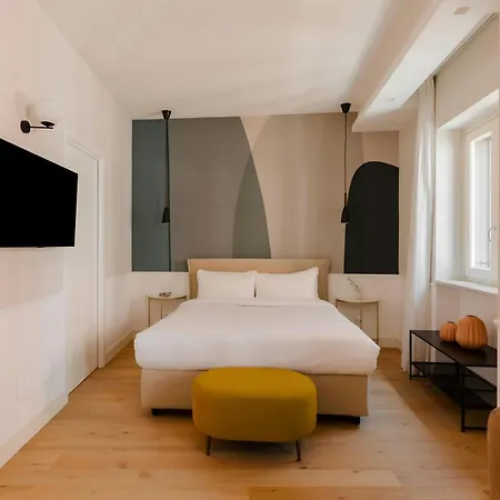 Sonder By Marriott Bonvoy Antinoo Piazza Del Parlamento 4* Rome